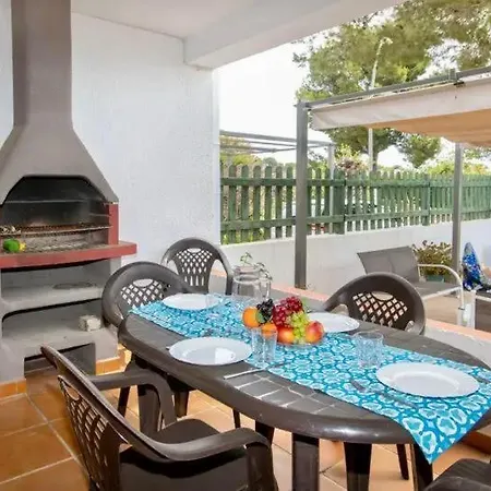 Izaila Holiday home *